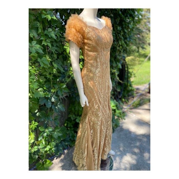 Gold Lace Mermaid Formal Dress Hand Tailored Ruffle Short Sleeve - Picture 10 of 12
